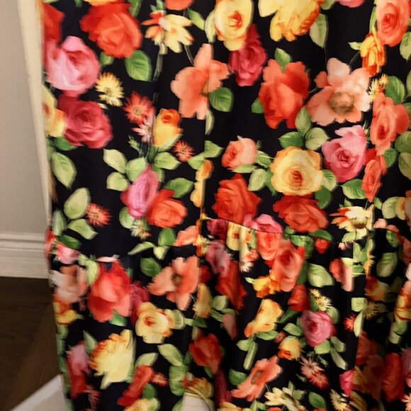 Black Floral Maxi Dress - Picture 4 of 4